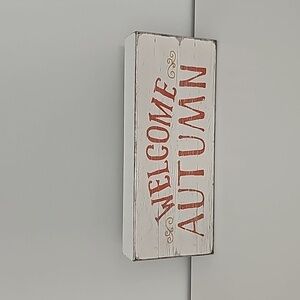 🎃QUILL TO PAPER 'Welcome Autumn' Wooden Decor Sign